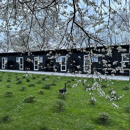 Klokkehoj * Ullerslev